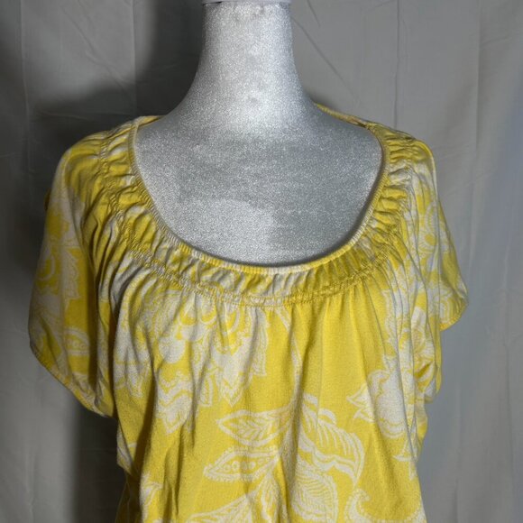 Sonoma Top Yellow/White Size 1X Elastic on bottom and sleeve - Picture 4 of 6
